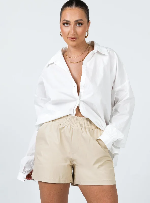 Audrea Shorts Beige