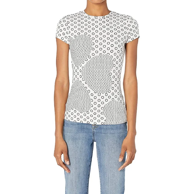 Spring Fashion Sirah Heart Printed Fitted Tee in Black/White