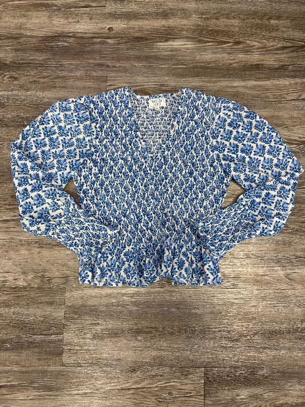 Top Long Sleeve By Cmb In Blue & White, Size: Xs