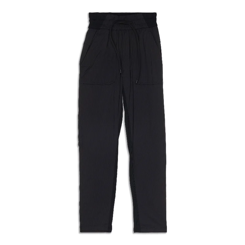 Beyond The Studio Pant Slim - Resale